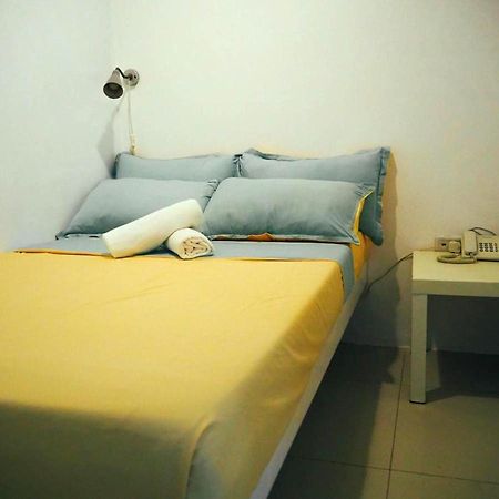 Wanderlust Bed And Breakfast Puerto Princesa Dış mekan fotoğraf