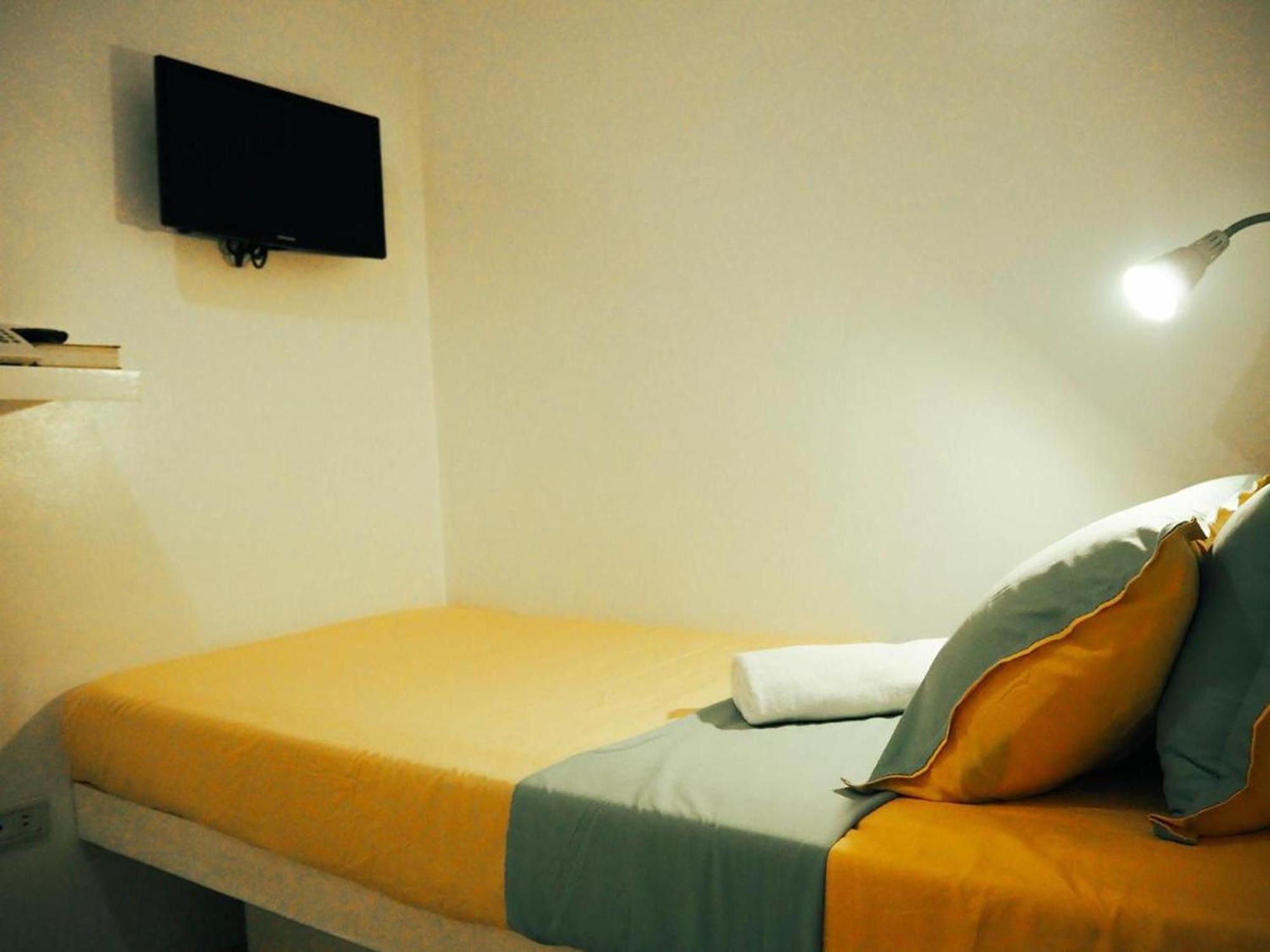 Wanderlust Bed And Breakfast Puerto Princesa Dış mekan fotoğraf
